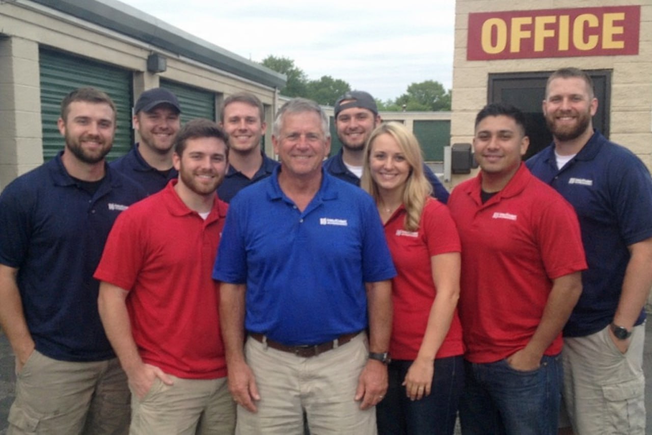 Water damage restoration professionals in Jacksonville, FL